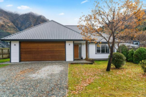Atley Lodge - Arthurs Point Holiday Home